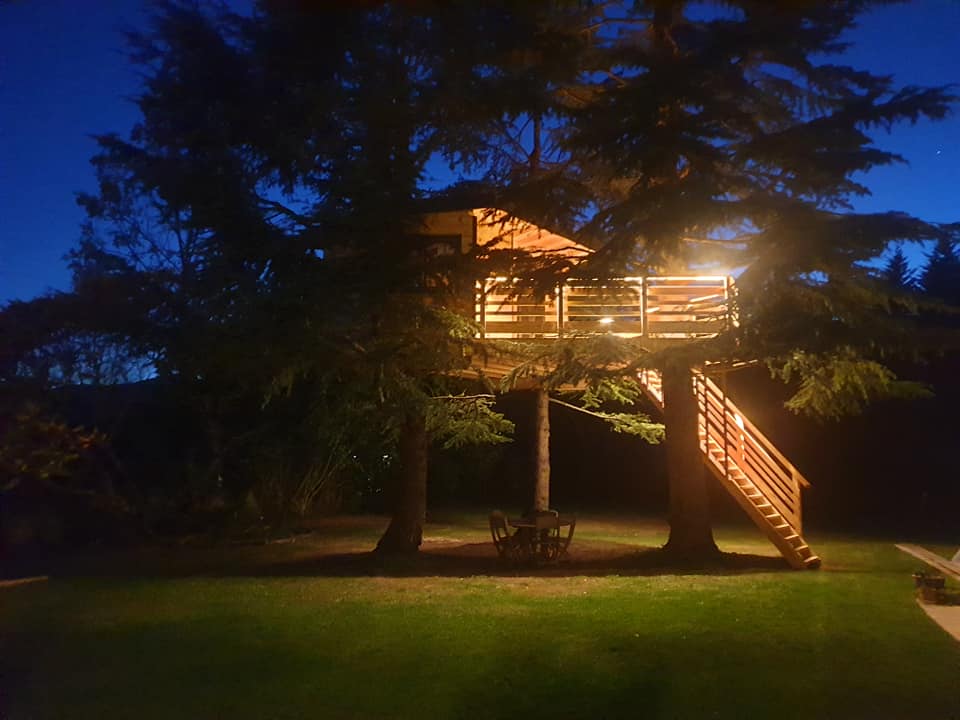 Cabane suspendu à Groisy
