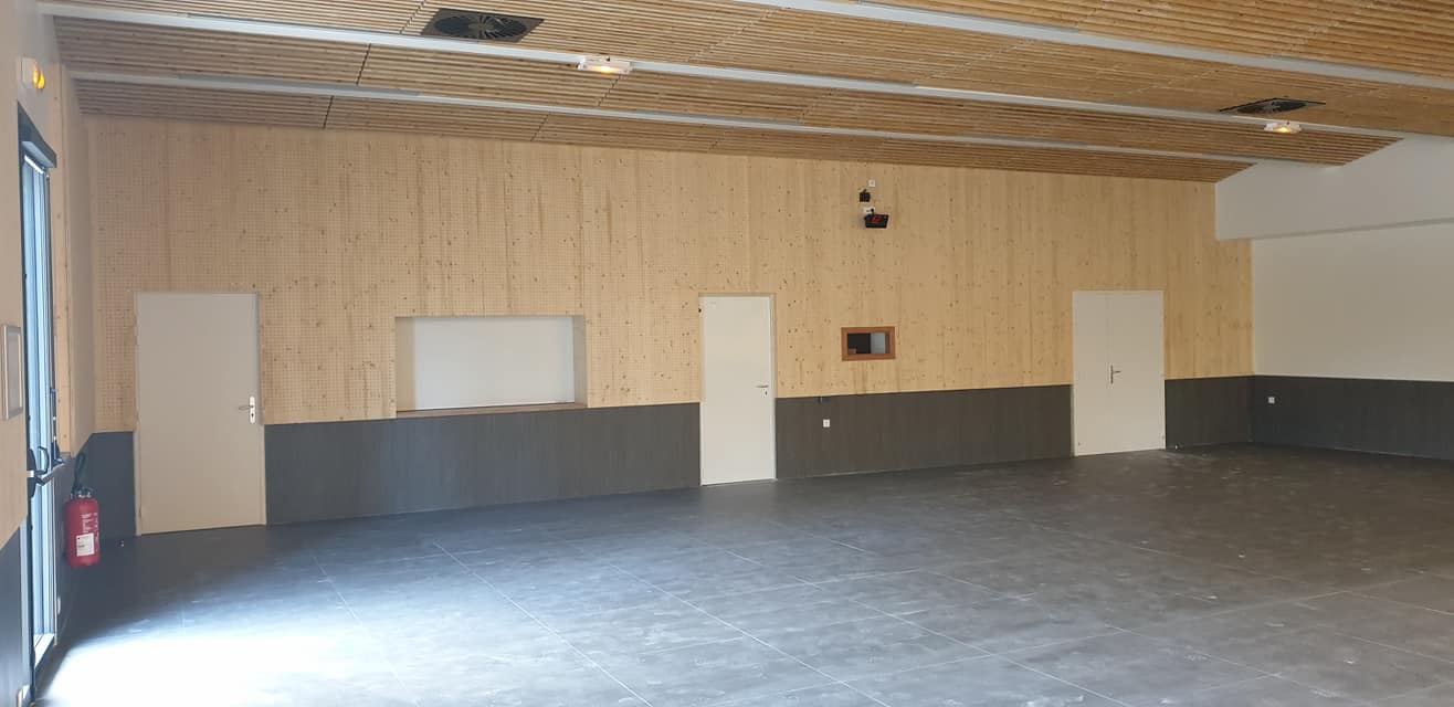 Menuiserie bois salle de fête à Epagny