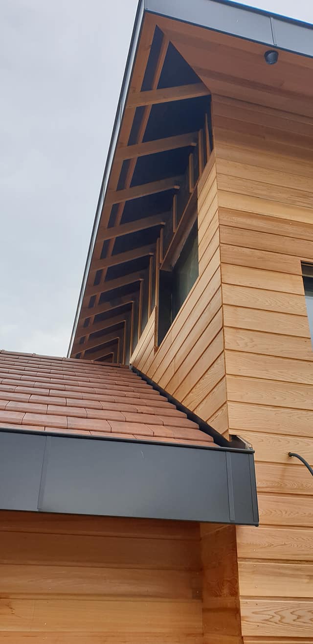 Menuiserie extérieure, couverture et bande de rives